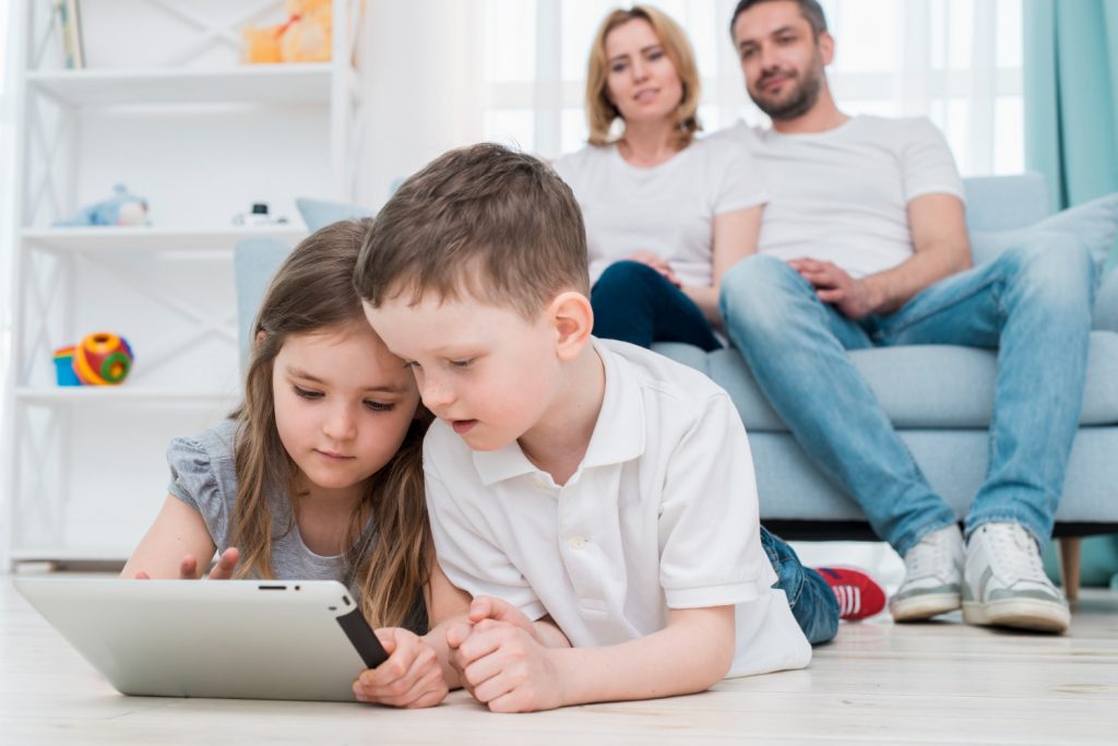 Supervisión de Actividades en Internet de Menores
